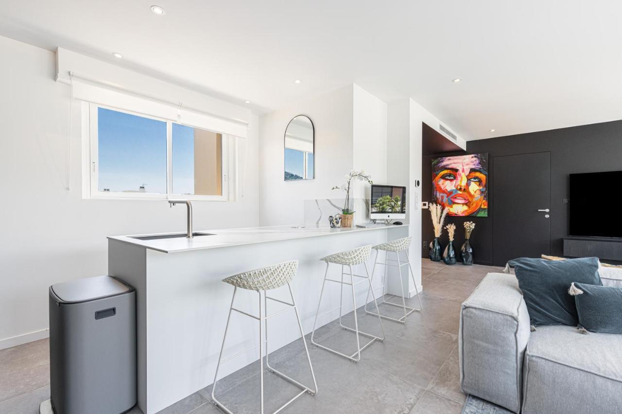 Luxurious Penthouse Rooftop Martinez Croisette Cannes