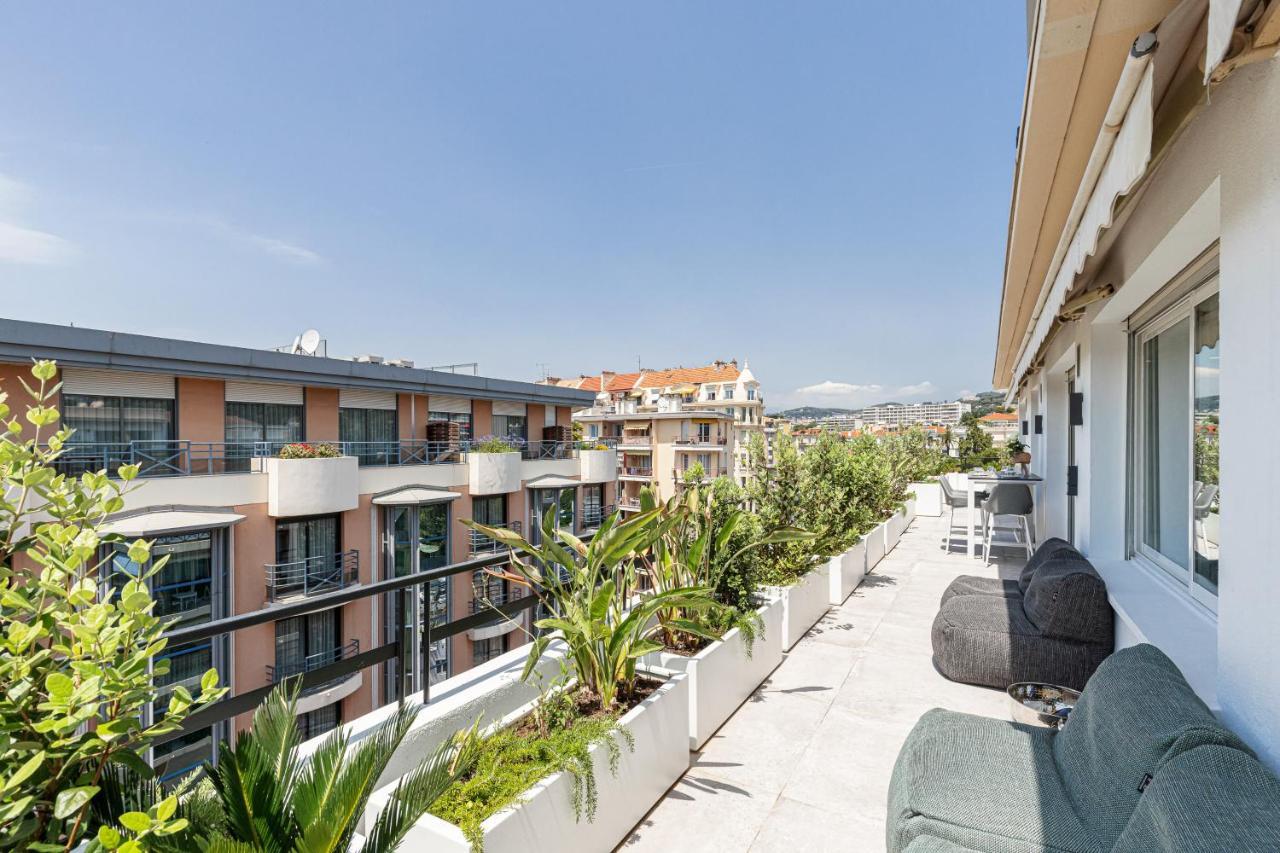 Luxurious Penthouse Rooftop Martinez Croisette Appartement Cannes